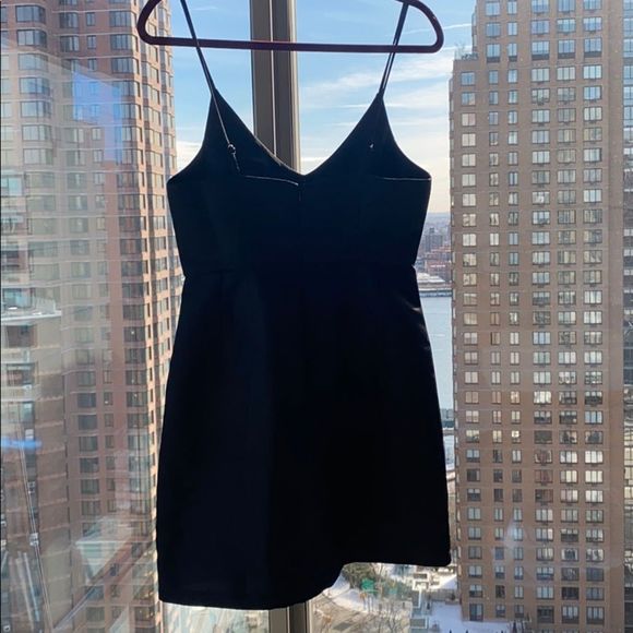 Lulu’s Black Skater Dress size M NWOT - Picture 3 of 4